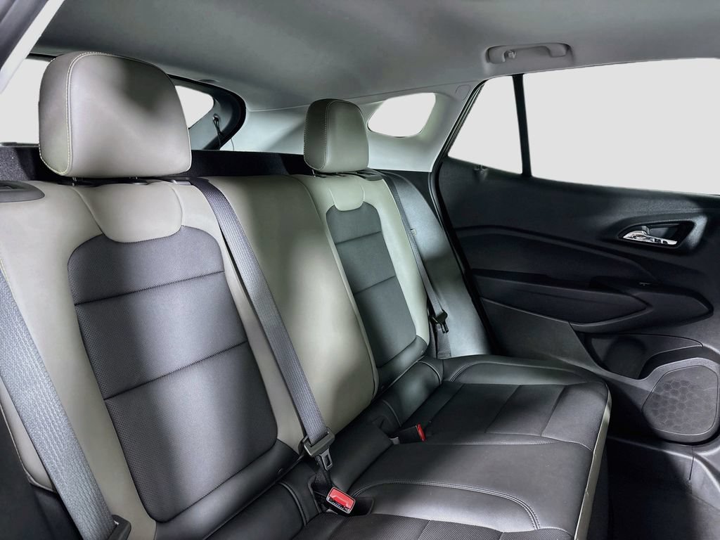 Certified 2024 Chevrolet Trax ACTIV w/ Sunroof Package FWD image 29