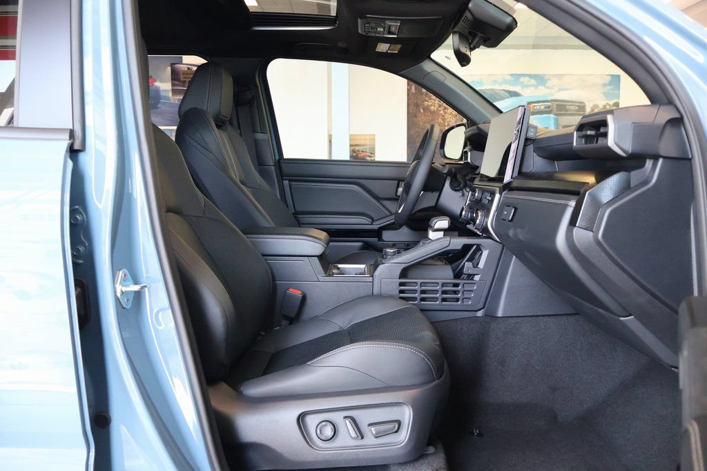 Used 2026 Toyota 4Runner Limited AWD/4WD image 8