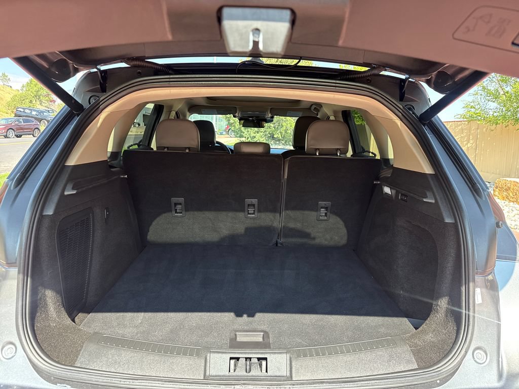 Certified 2025 Lincoln Corsair AWD w/ Equipment Group 101A image 9