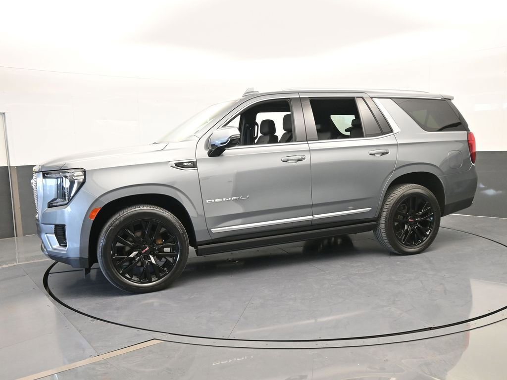 Used 2022 GMC Yukon Denali w/ Denali Premium Package image 2