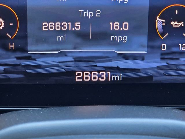 Certified 2025 Chevrolet Suburban High Country image 39