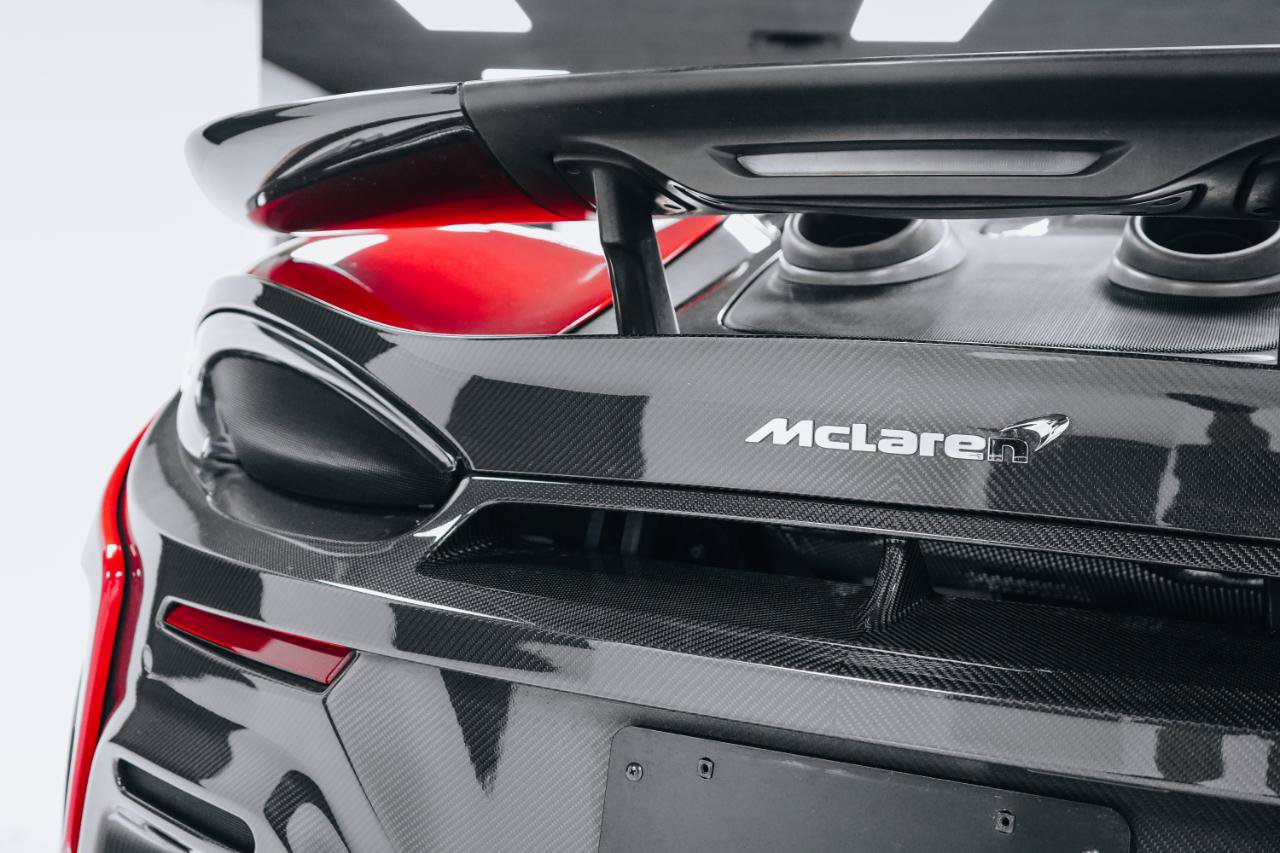 Used 2019 McLaren 600LT RWD image 10