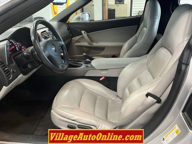 Used 2007 Chevrolet Corvette Coupe w/ Preferred Equipment Group RWD image 13