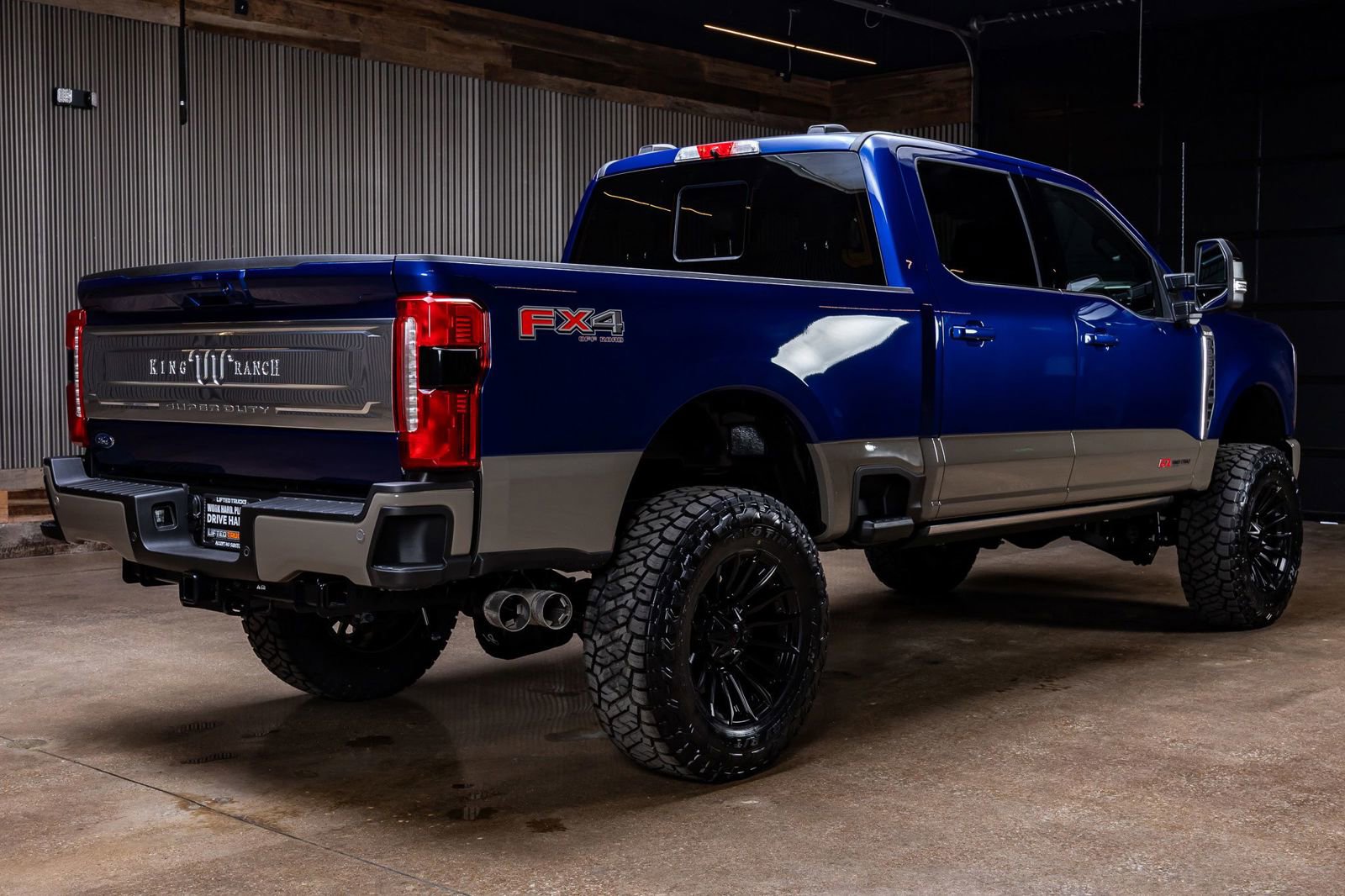 Used 2026 Ford F350 King Ranch w/ FX4 Off-Road Package image 10