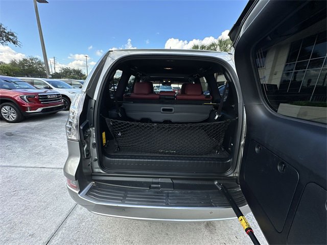 Used 2020 Lexus GX 460 Premium image 32