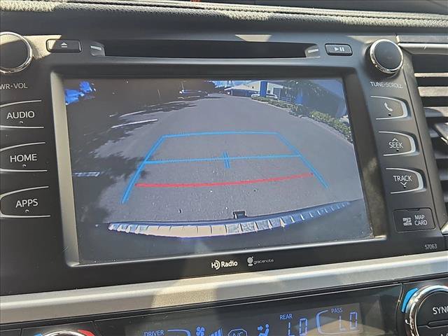 Used 2014 Toyota Highlander XLE AWD/4WD image 14