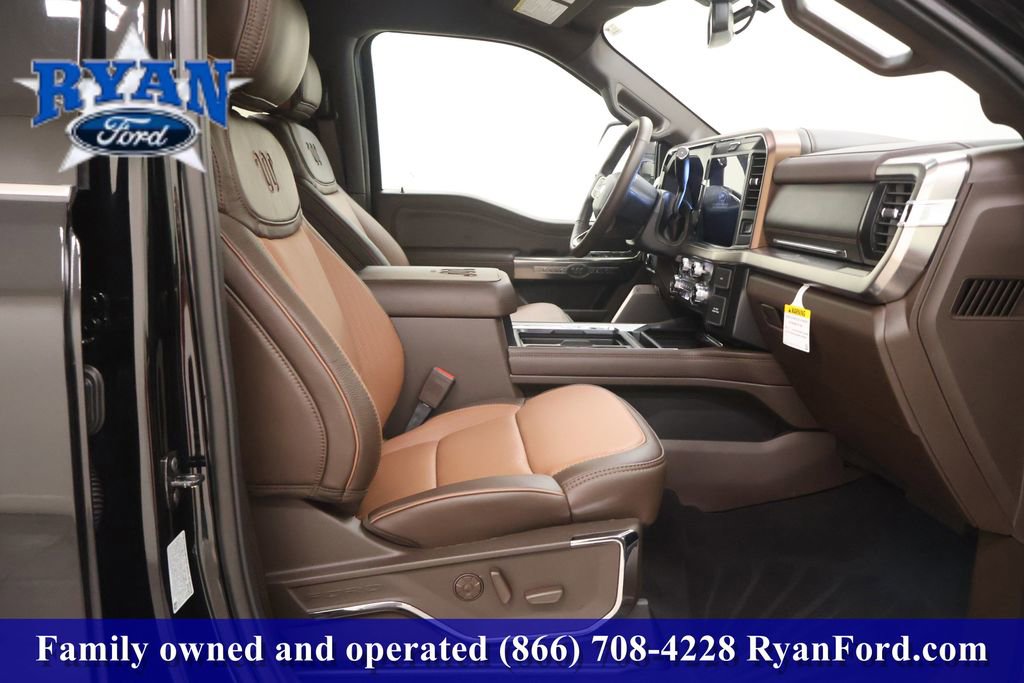 New 2026 Ford F250 King Ranch w/ FX4 Off-Road Package image 13