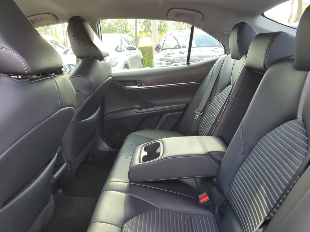 Used 2023 Toyota Camry SE w/ Convenience Package image 10