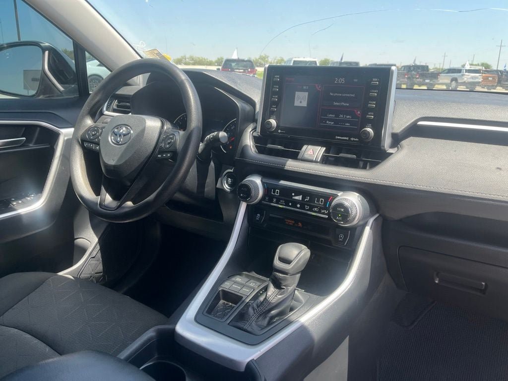 Used 2021 Toyota RAV4 XLE w/ Convenience Package FWD image 14