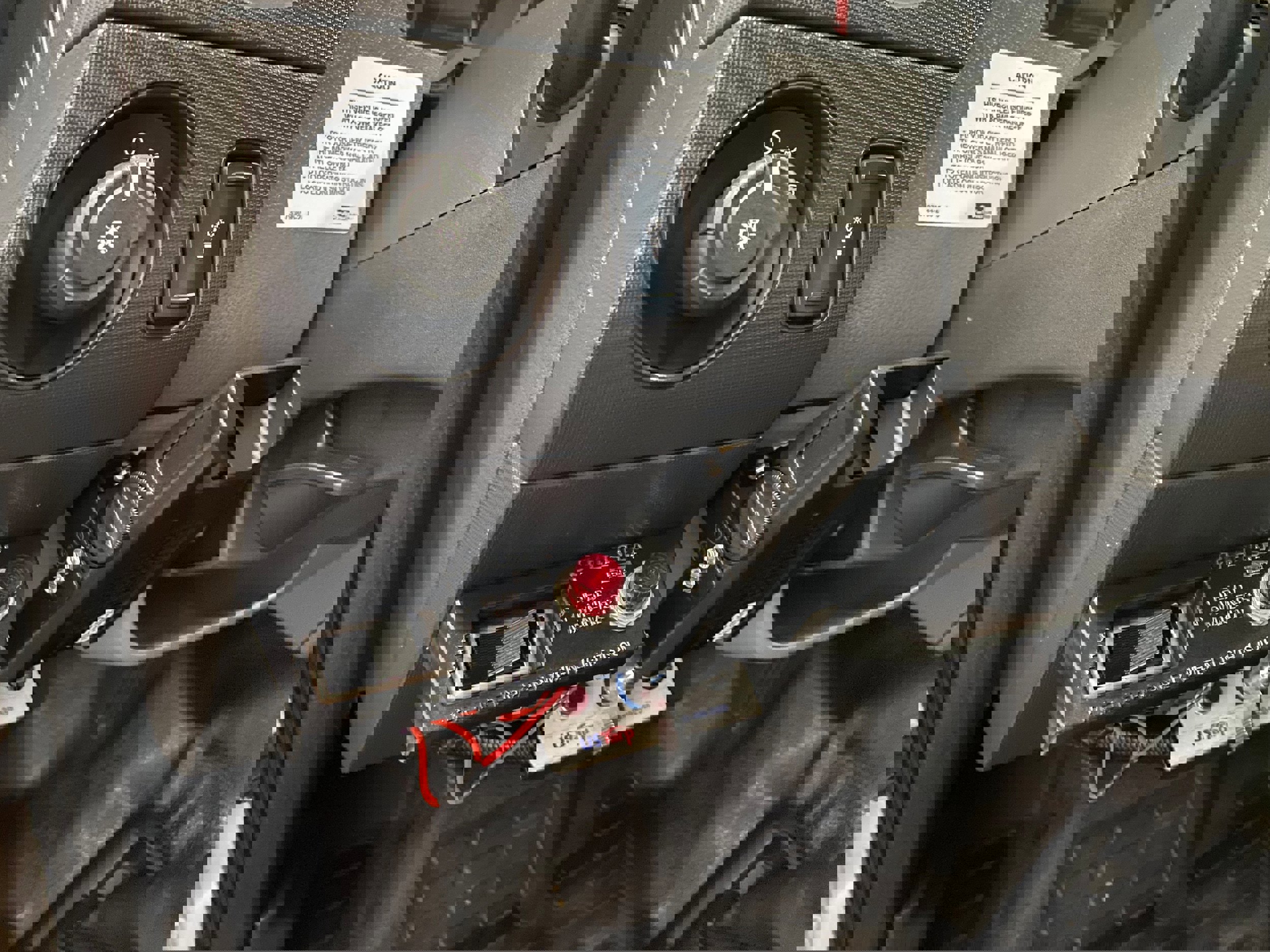 Used 2019 Ford F650 2WD Regular Cab Super Duty image 12