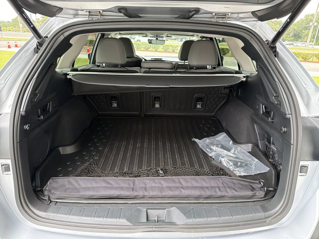 Certified 2025 Subaru Outback Limited AWD/4WD image 14