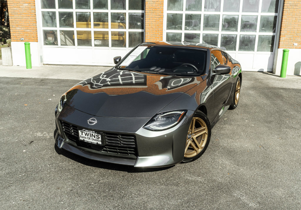 Used 2023 Nissan Z w/ Floor Mat Package RWD image 2