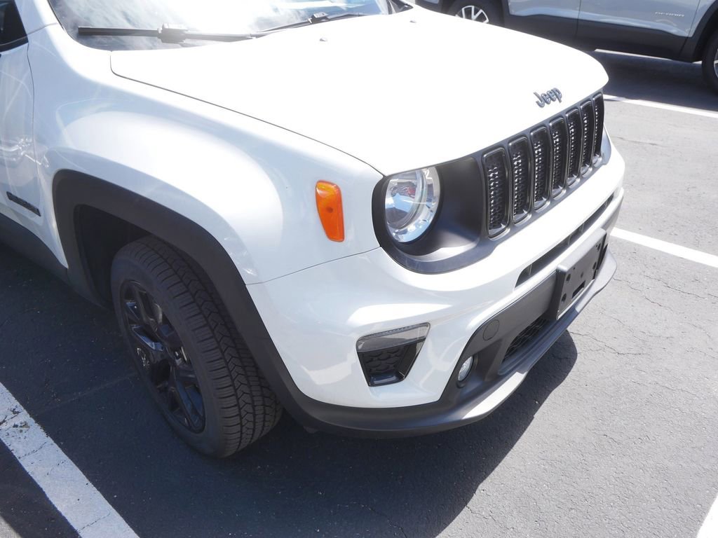 Used 2022 Jeep Renegade Altitude AWD/4WD image 7