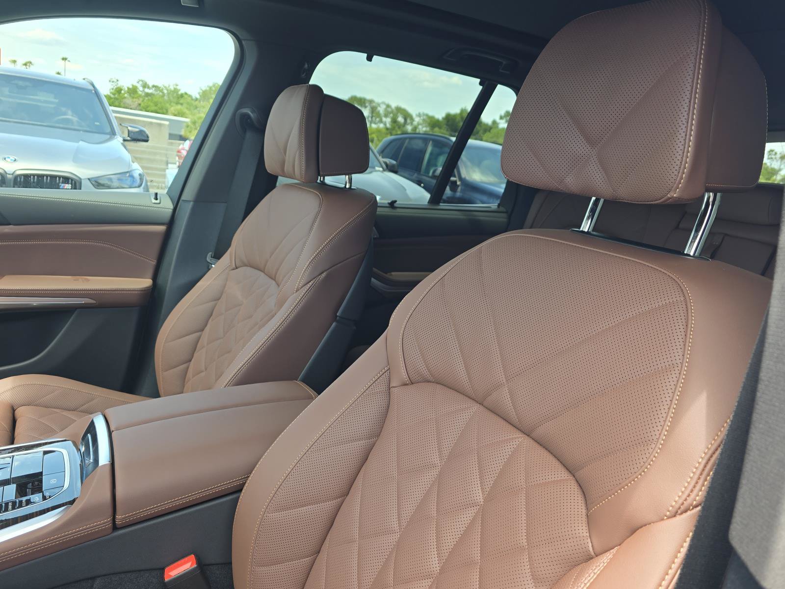 New 2026 BMW X5 xDrive40i w/ Executive Package AWD/4WD image 18