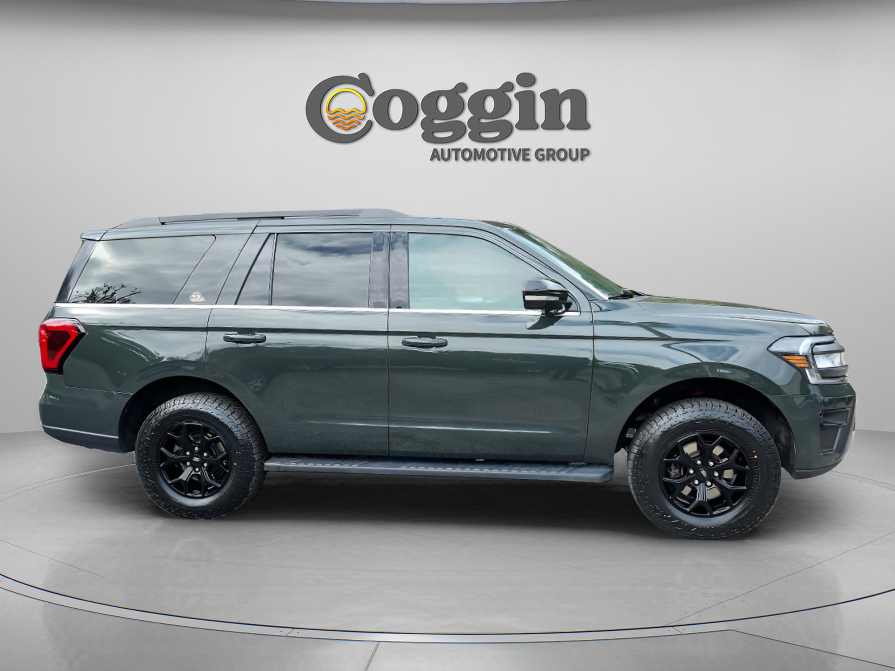 Certified 2023 Ford Expedition Timberline image 7