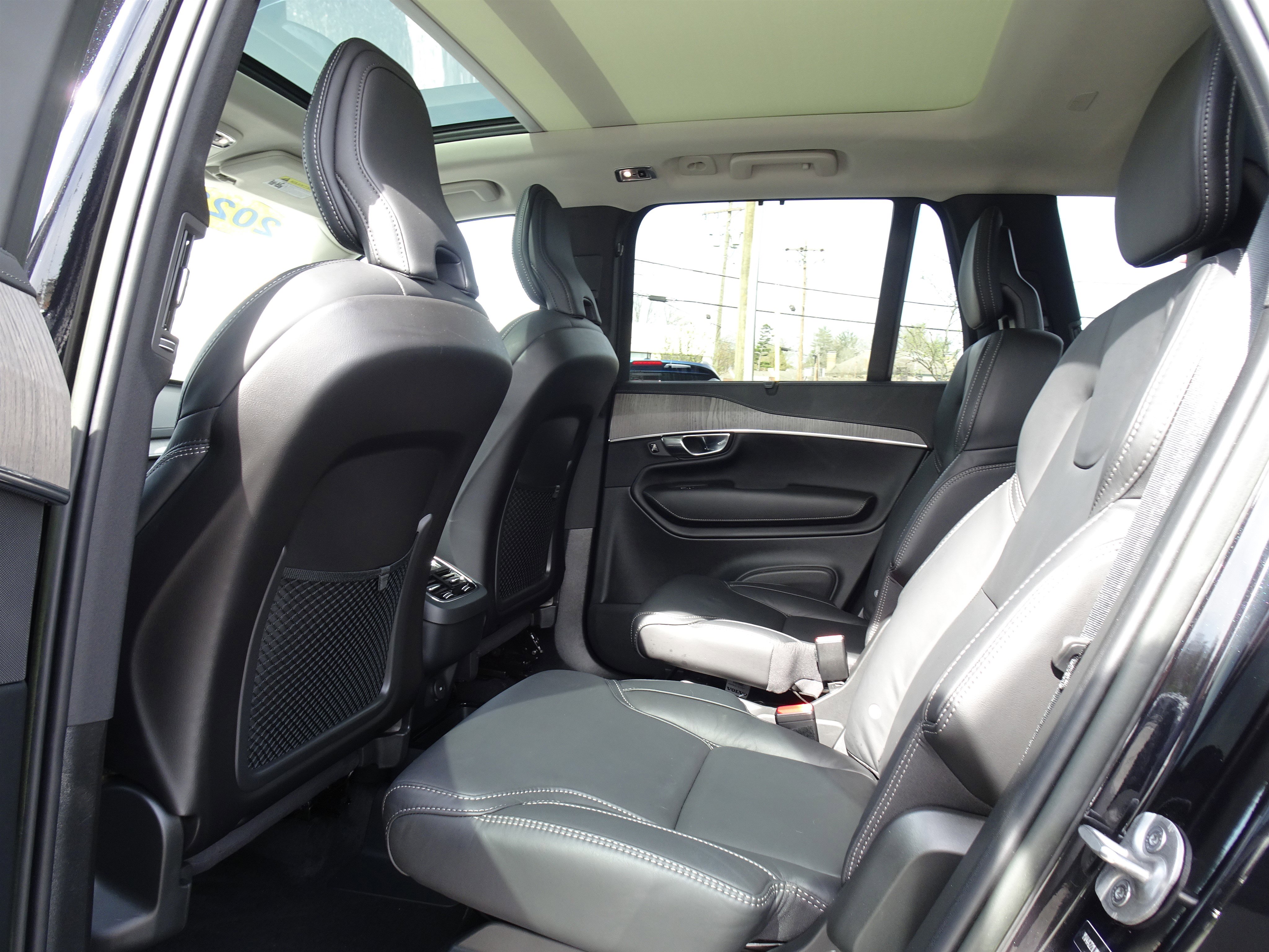 Used 2022 Volvo XC90 T6 Inscription w/ Climate Package AWD/4WD image 11