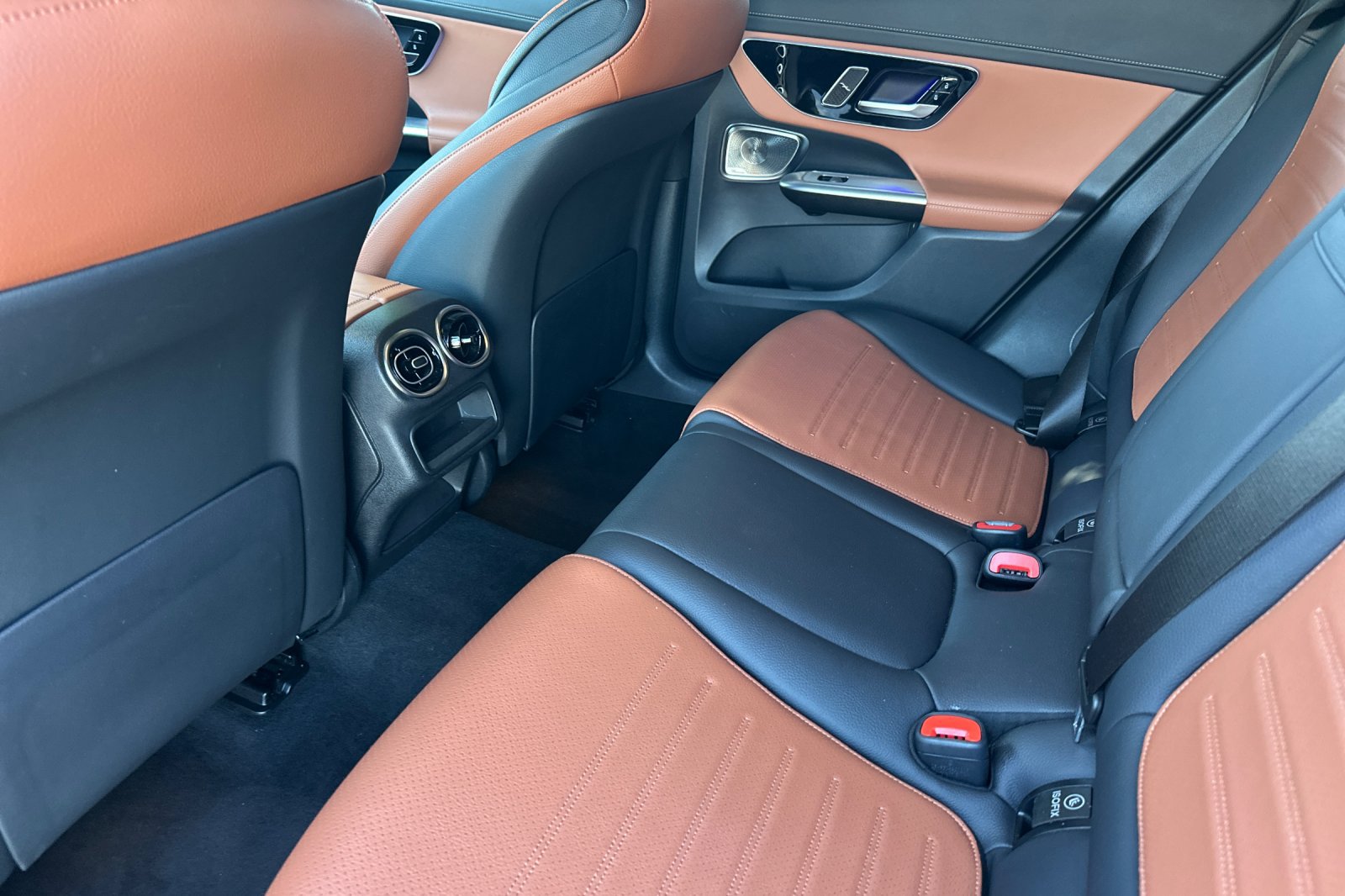 Certified 2024 Mercedes-Benz GLC 300 4MATIC image 12