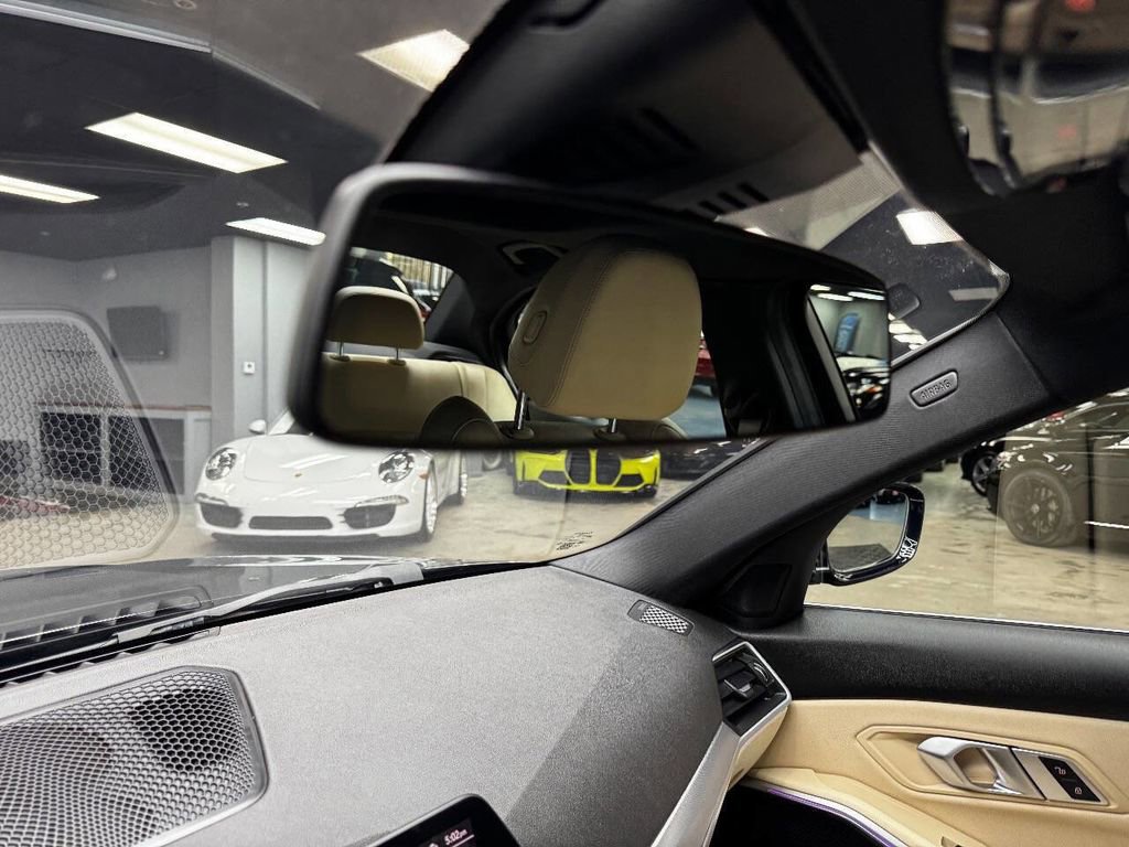 Used 2021 BMW 330i Sedan w/ Premium Package image 28