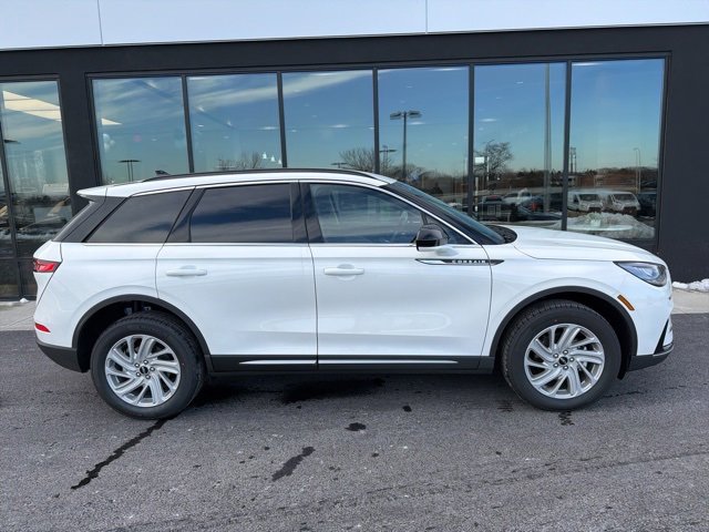 New 2026 Lincoln Corsair Premiere image 2