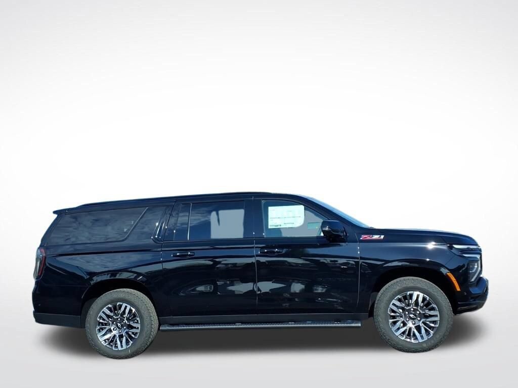 New 2026 Chevrolet Suburban Z71 w/ Z71 Off-Road Package AWD/4WD image 2
