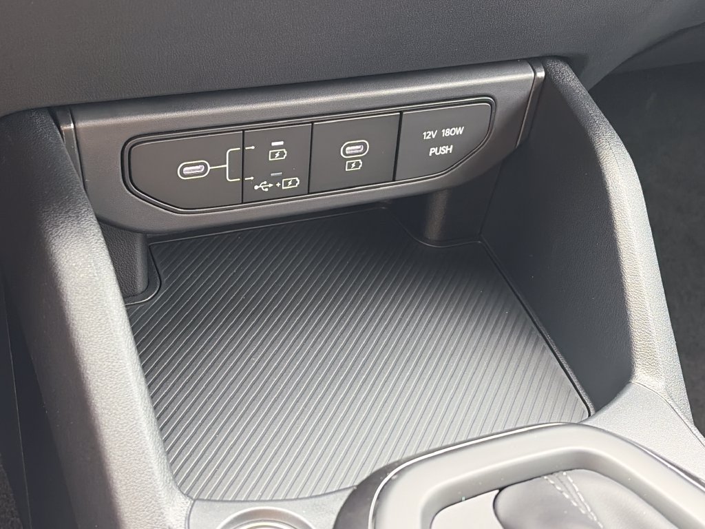 New 2026 Kia K4 FWD image 21