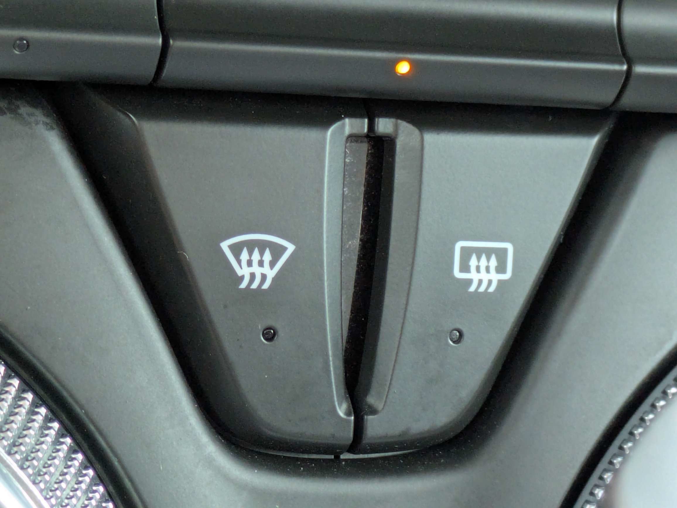 Used 2024 Chevrolet Camaro LT RWD image 21