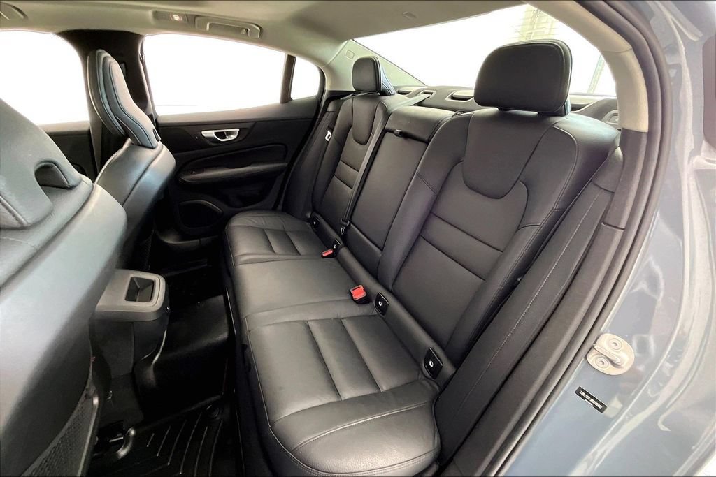 Used 2024 Volvo S60 B5 Plus AWD/4WD image 32