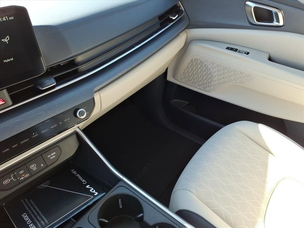 New 2026 Kia Carnival EX image 26