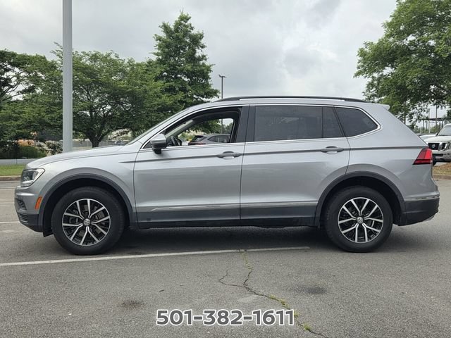 Used 2021 Volkswagen Tiguan SE FWD image 2