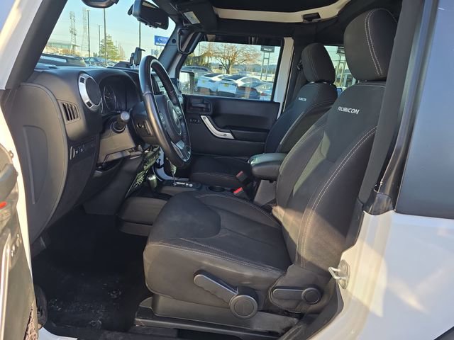 Used 2018 Jeep Wrangler Rubicon w/ Power Convenience Group image 16
