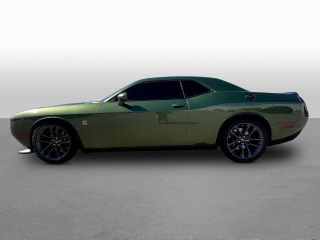 Used 2023 Dodge Challenger R/T Scat Pack RWD image 4