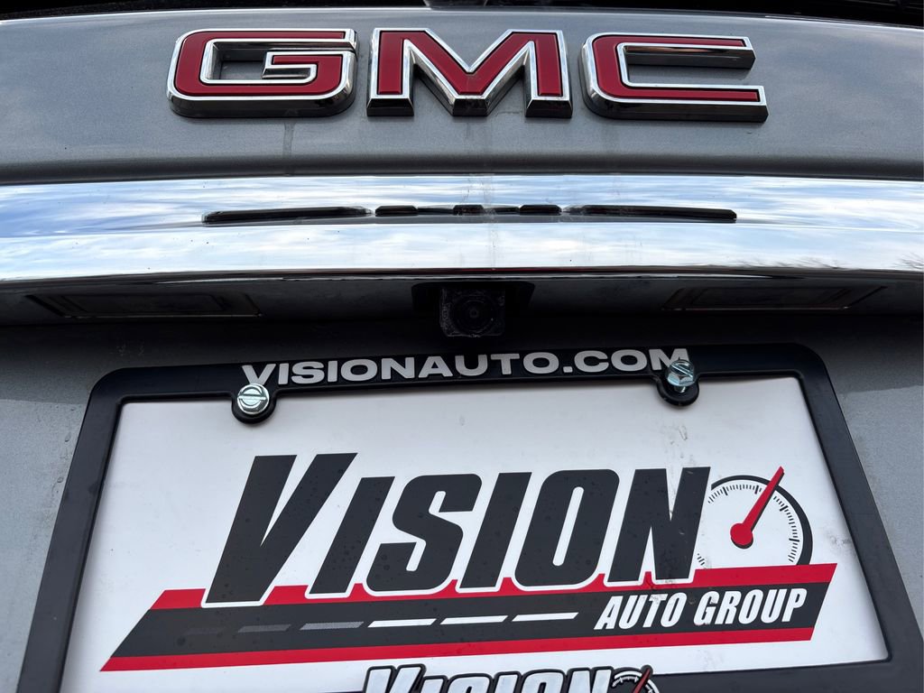 Used 2024 GMC Terrain SLE image 15