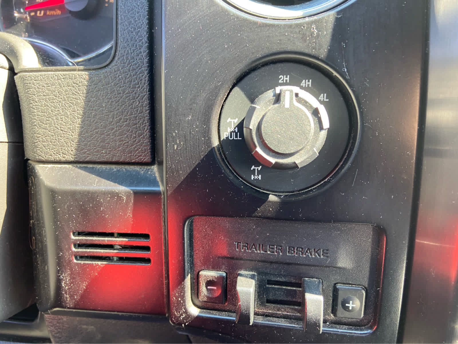 Used 2014 Ford F150 FX4 w/ FX Appearance Package AWD/4WD image 23