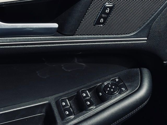 Used 2023 Ford Edge SEL w/ Convenience Package image 16