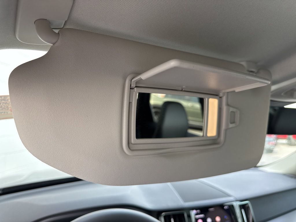 Used 2024 Volvo XC60 B5 Core w/ Protection Package Premier image 30