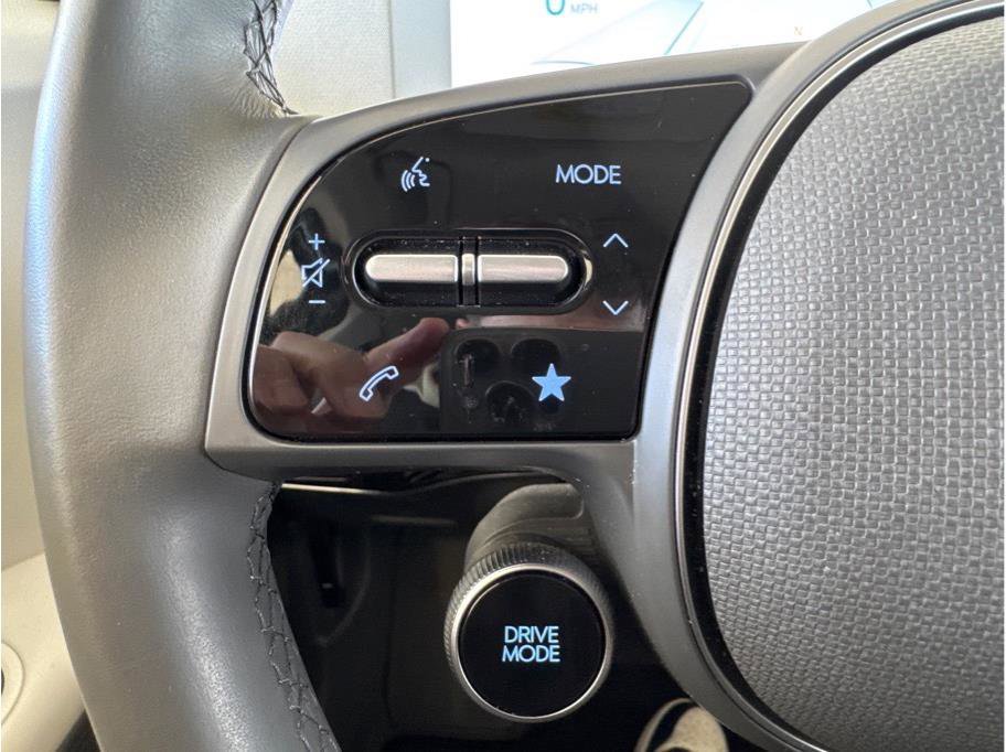 Used 2024 Hyundai Ioniq 5 SE AWD/4WD image 18