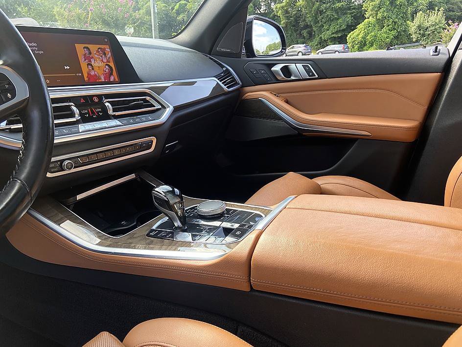 Used 2019 BMW X5 xDrive40i w/ M Sport Package AWD/4WD image 18