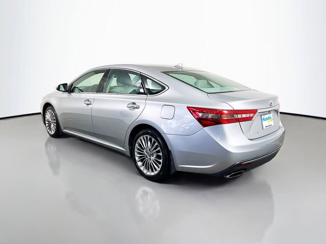 Used 2016 Toyota Avalon Limited w/ Toyota Safety Sense Package image 7