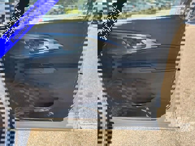 New 2026 Chevrolet Equinox EV LT image 12