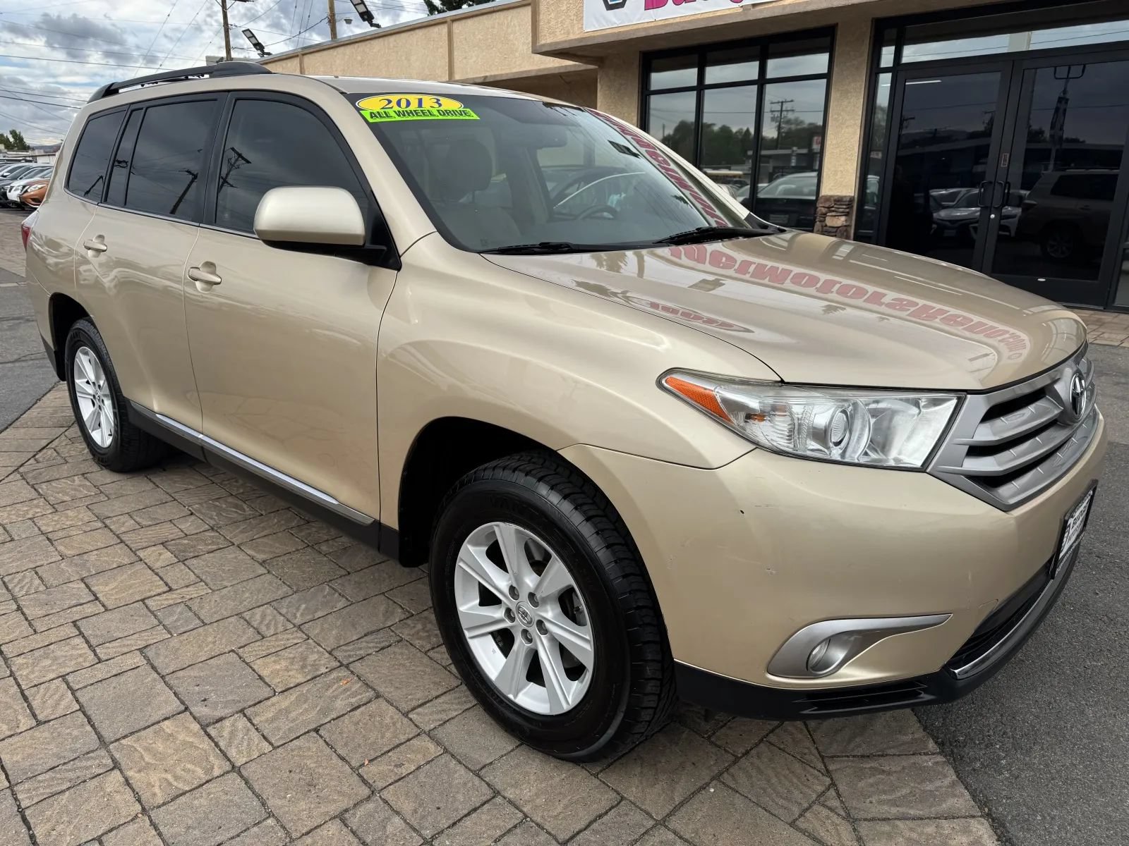 Used 2013 Toyota Highlander SE AWD/4WD image 8