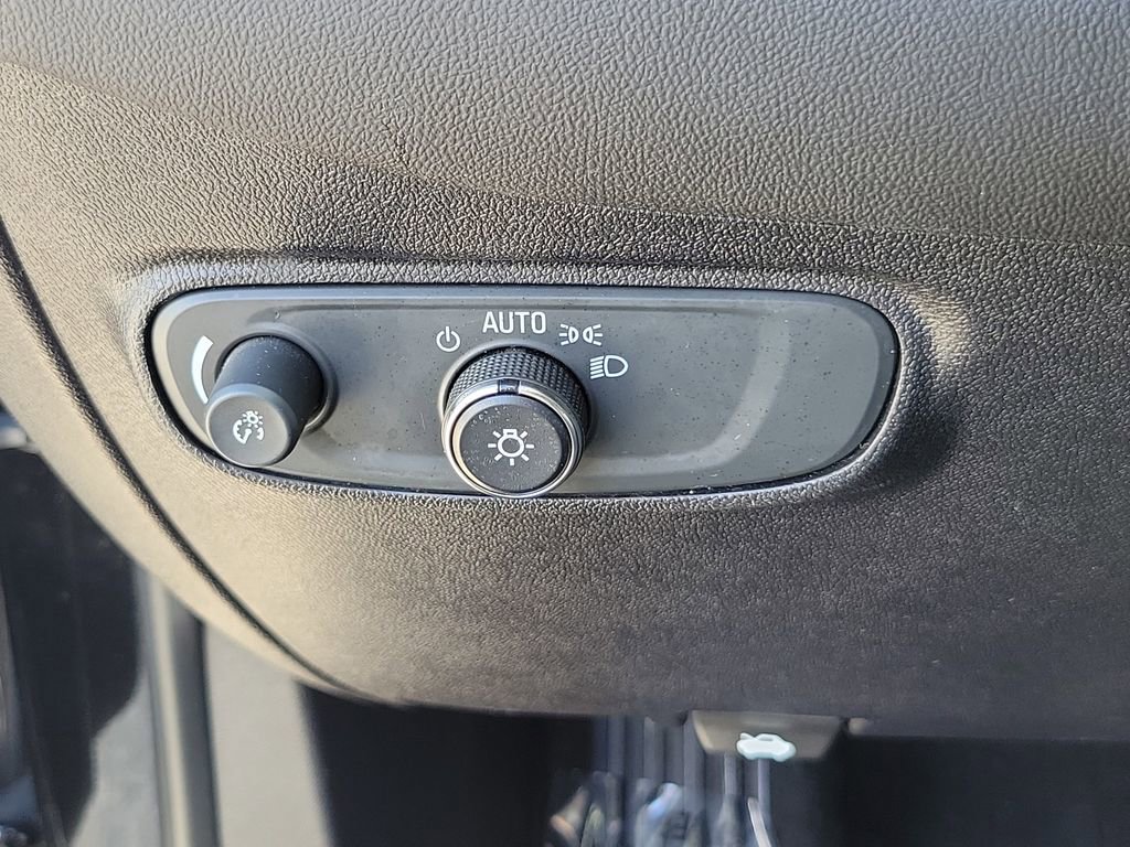 Used 2019 Chevrolet Equinox LT image 31