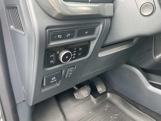 Used 2023 Ford F150 Lariat w/ Equipment Group 502A High AWD/4WD image 20
