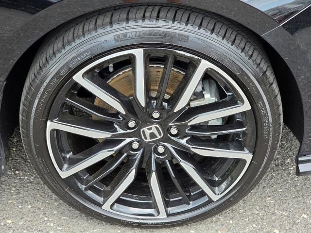 Certified 2025 Honda Accord Touring image 9