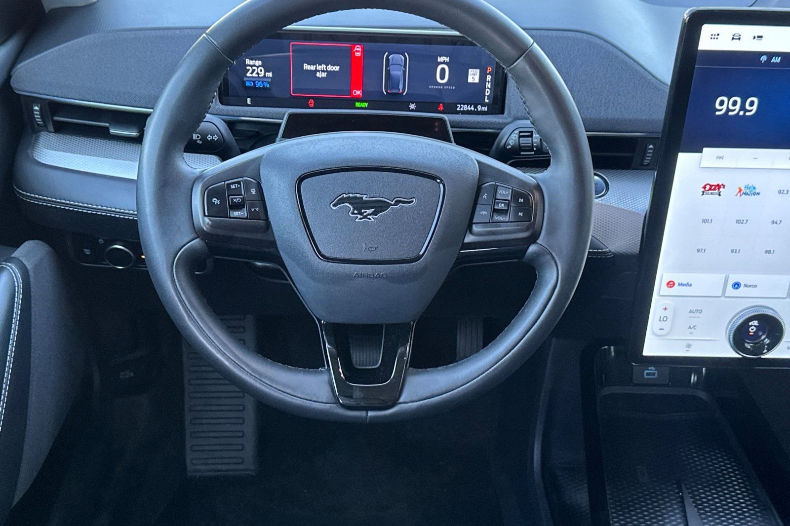 Used 2023 Ford Mustang Mach-E Select image 14