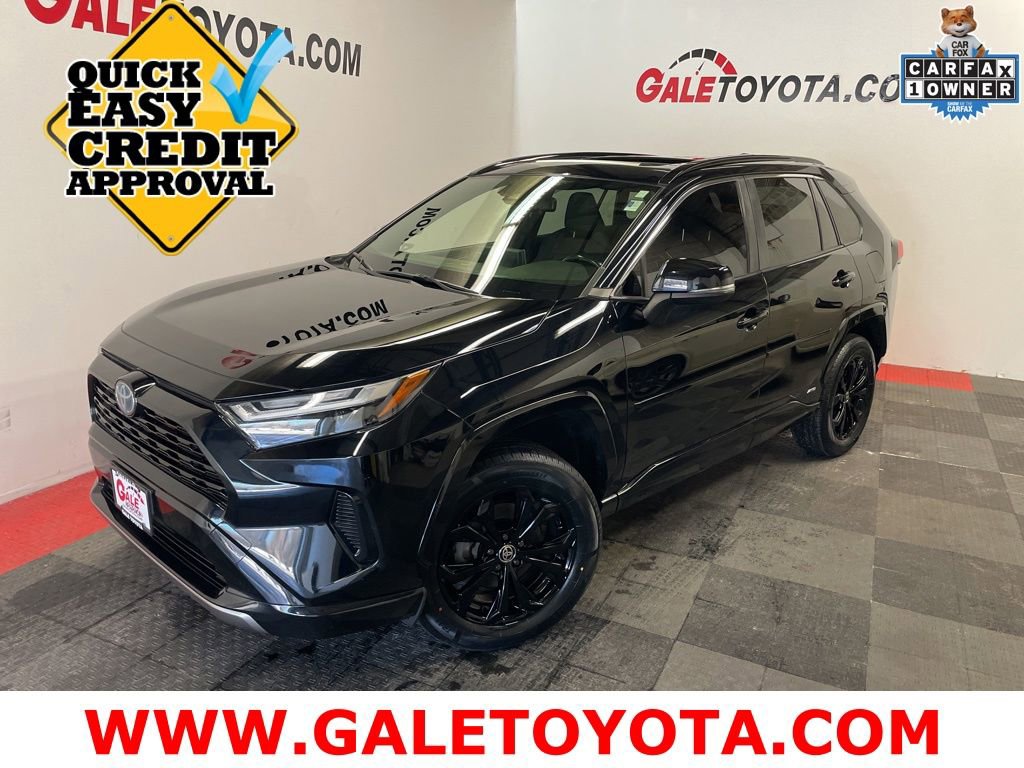Used 2022 Toyota RAV4 SE w/ Convenience Package