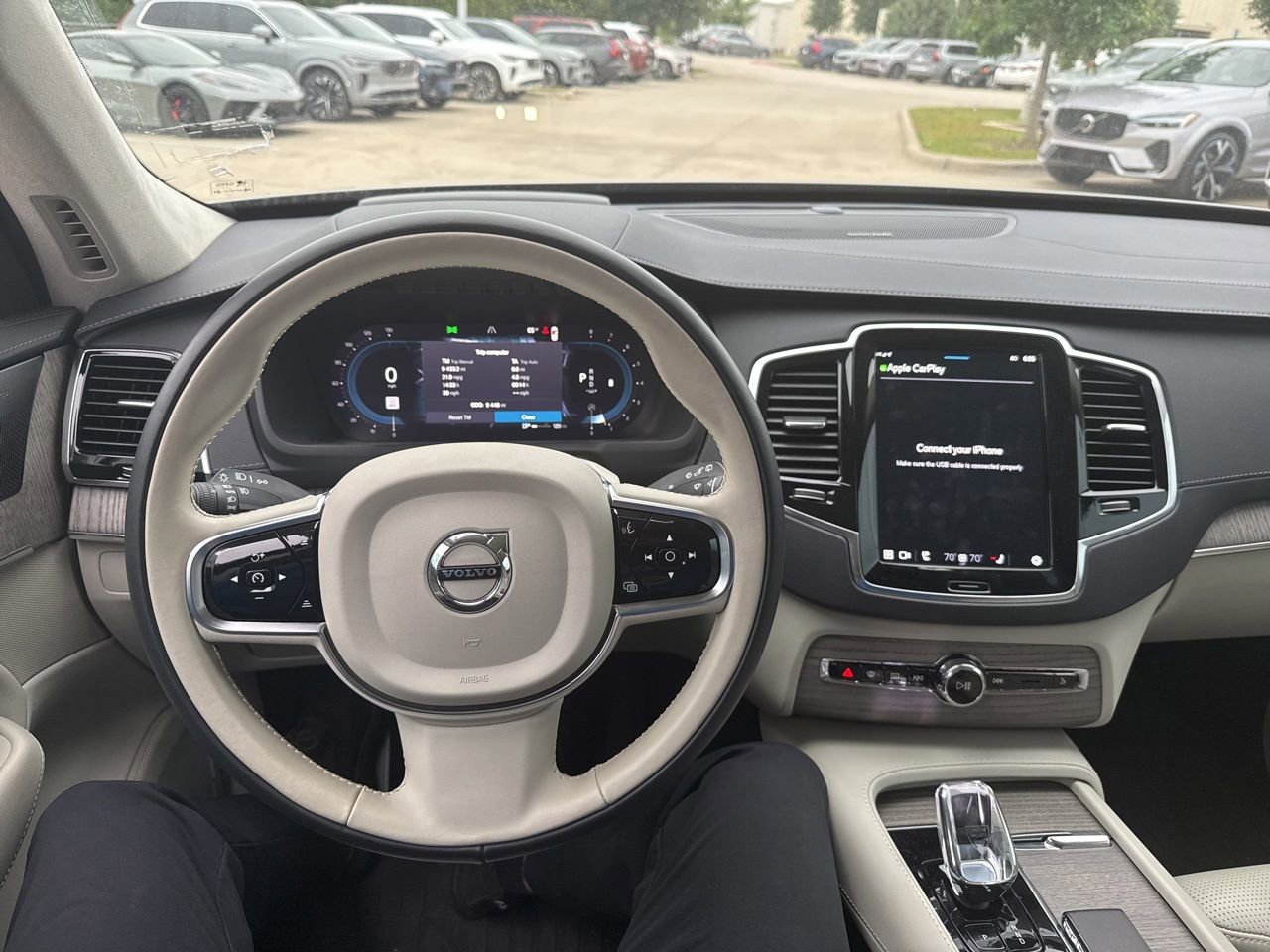 Certified 2023 Volvo XC90 B6 Ultimate w/ Lounge Package AWD/4WD image 21