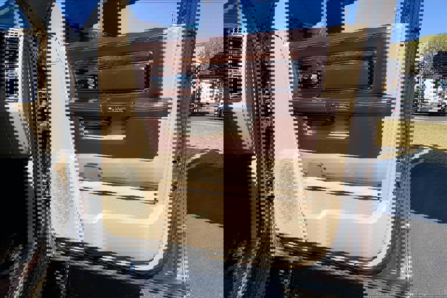 Used 2018 RAM 2500 Longhorn image 23