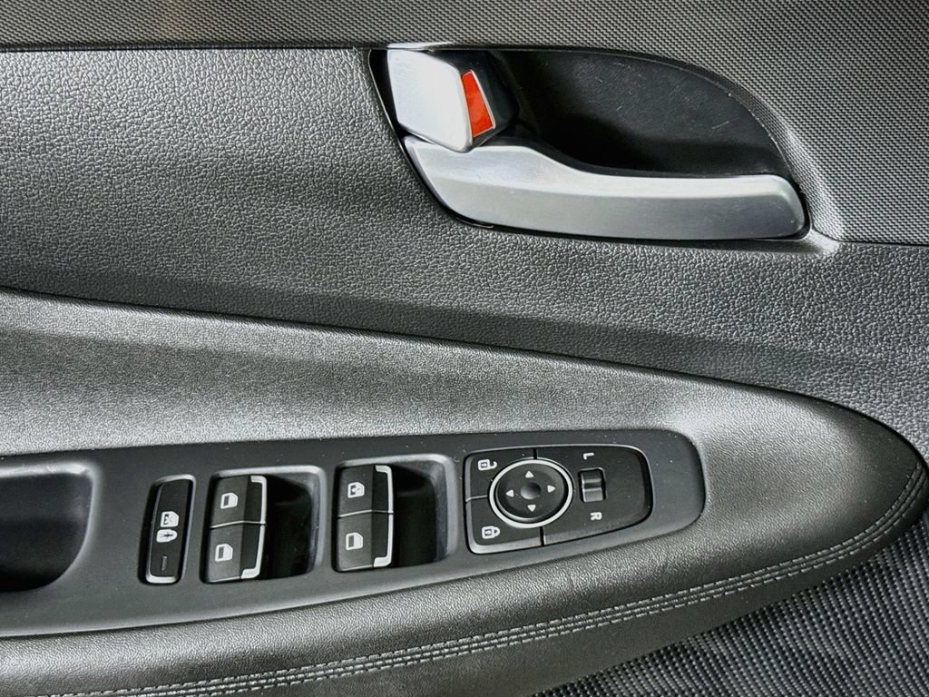 Certified 2023 Hyundai Santa Fe SE AWD/4WD image 23