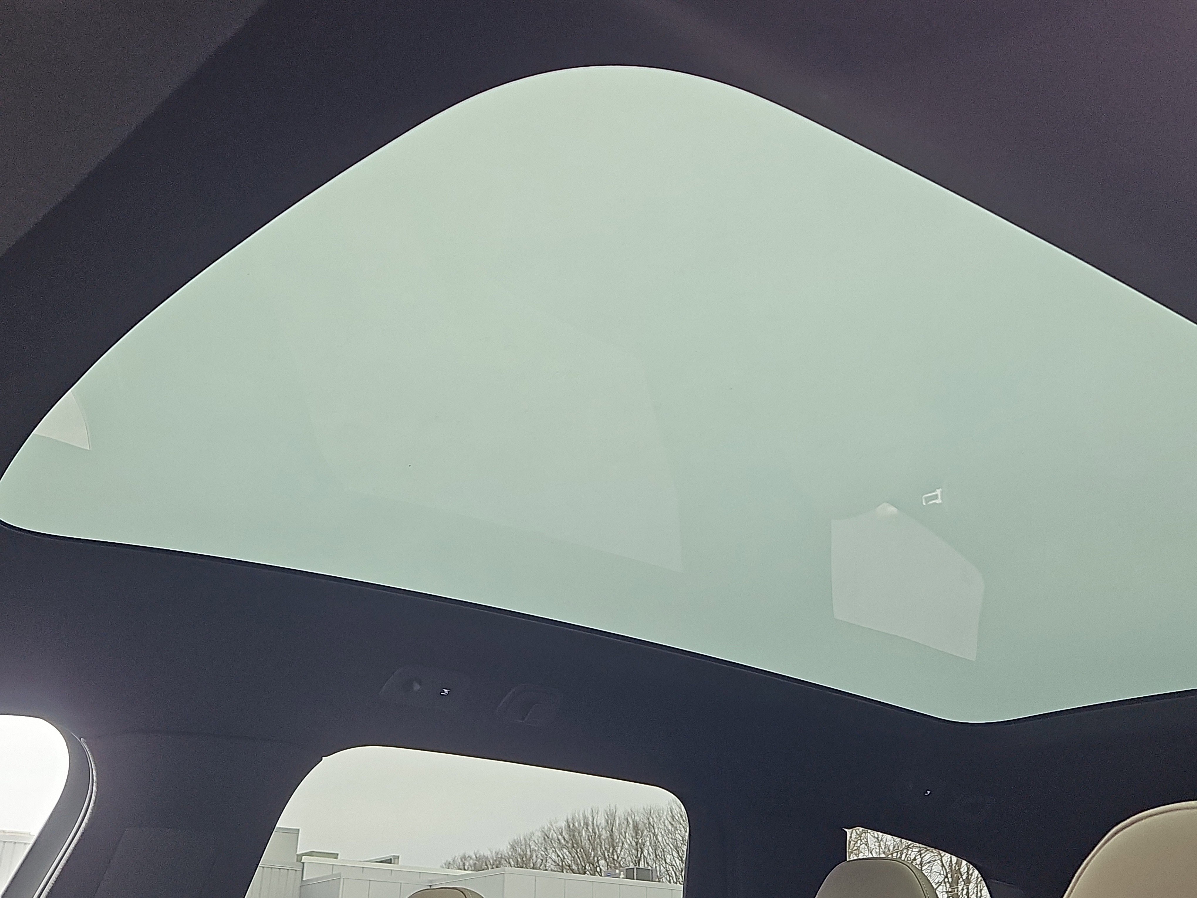 New 2025 Volvo EX90 Plus w/ Protection Package Premier image 6