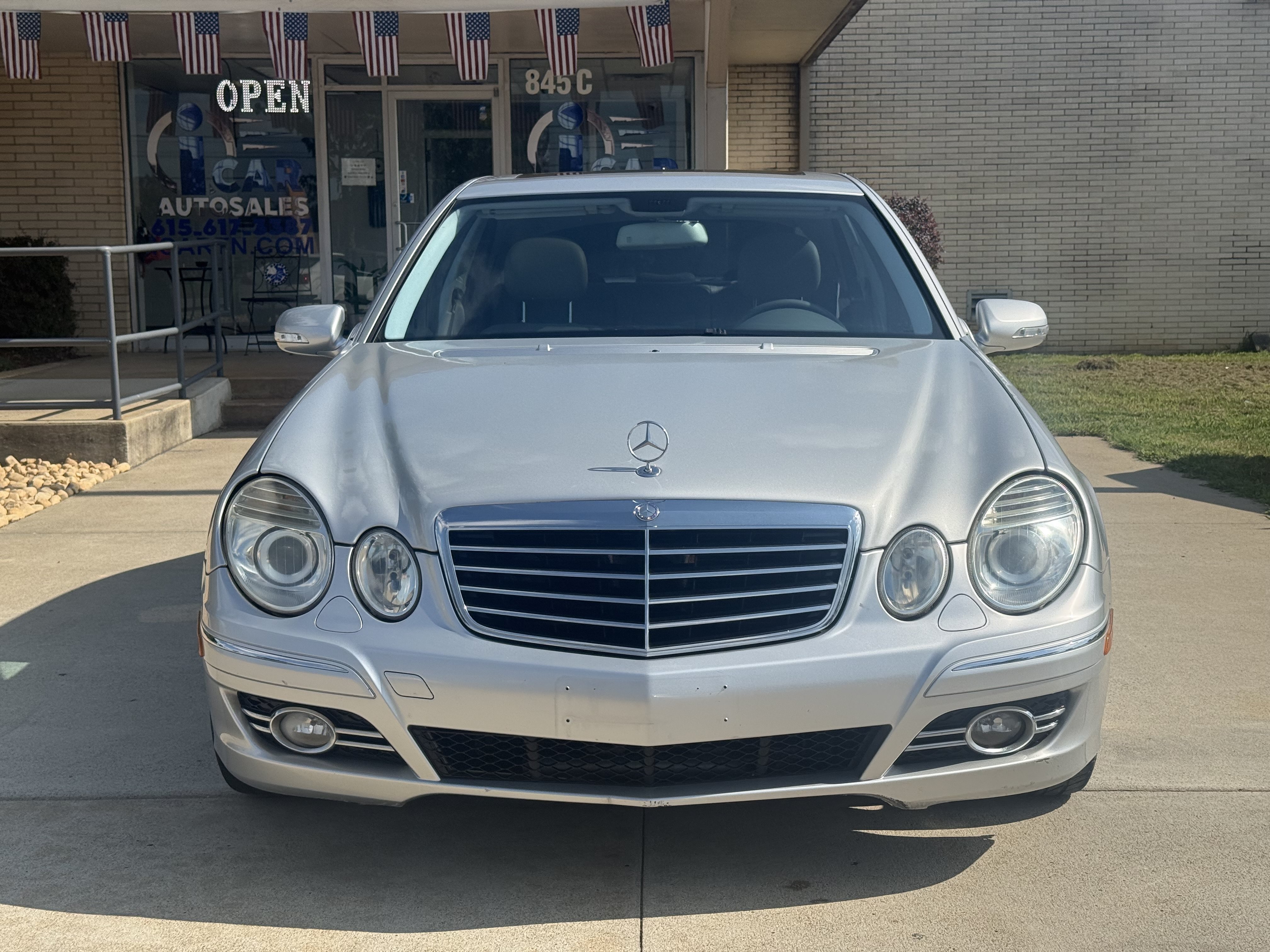 Used 2007 Mercedes-Benz E 350 Sedan w/ Premium Pkg 1 image 2
